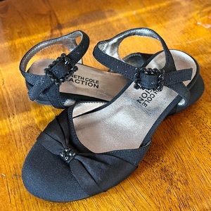 LIKE NEW Sz 9 Kenneth Cole Black dress shoes